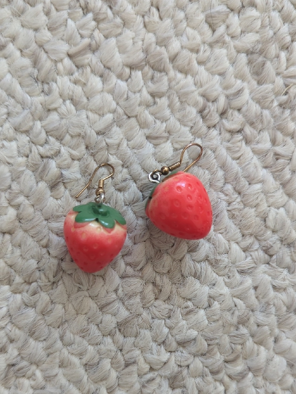 Strawberry Dangle Earrings - Red & Green
